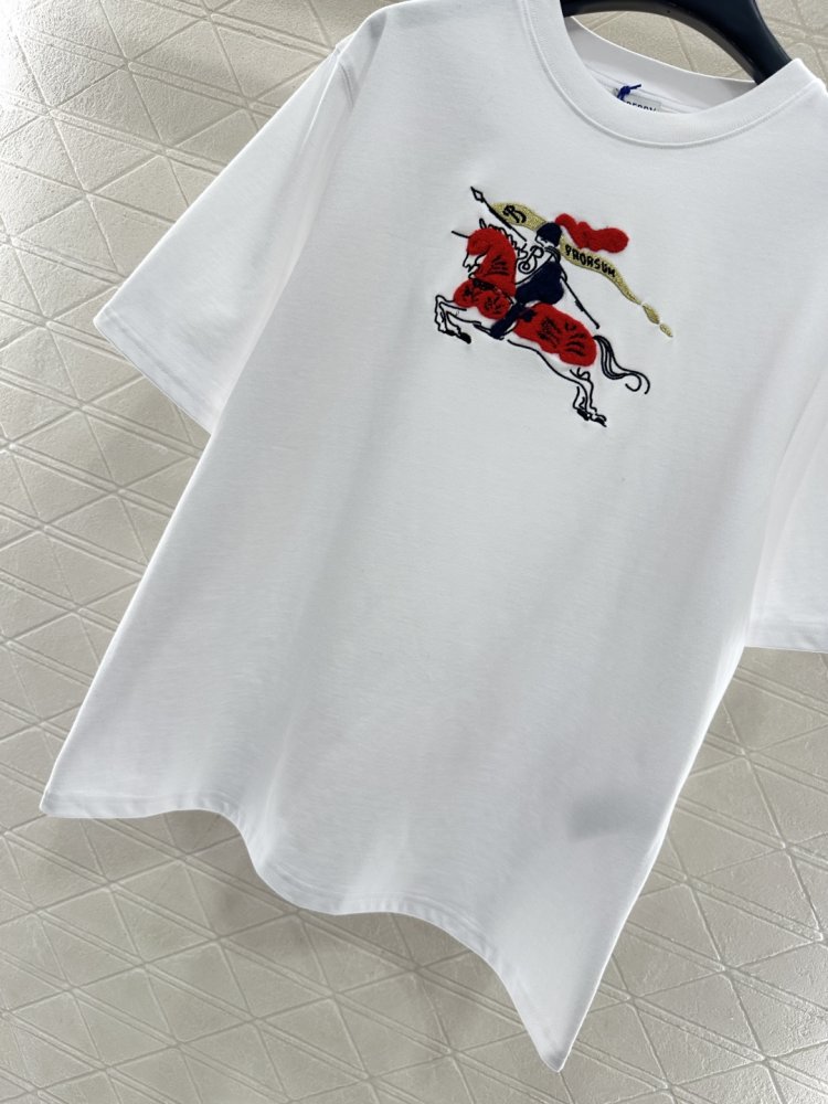 T-shirt women's фото 5