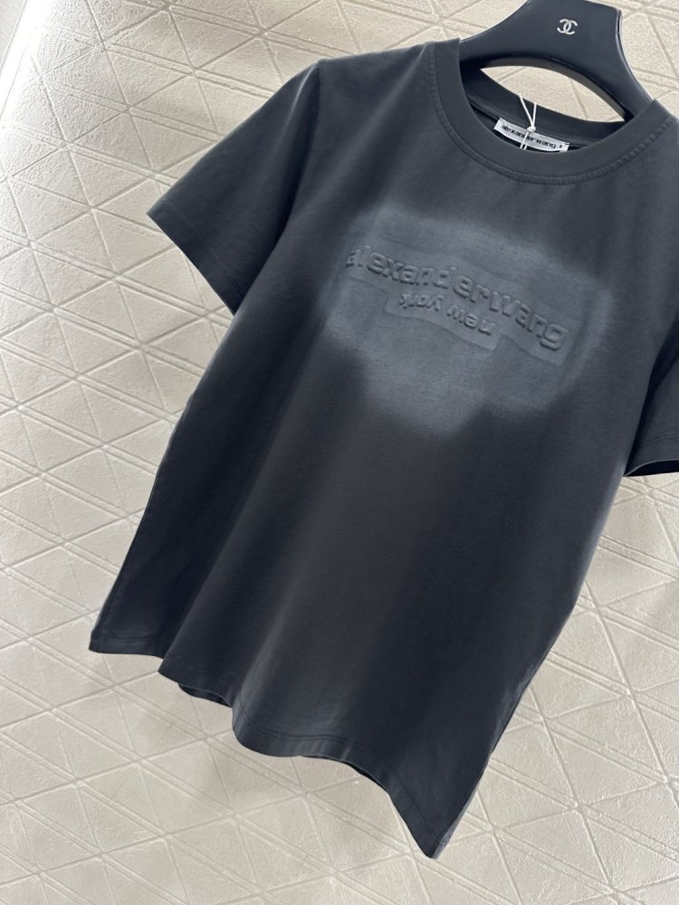 Футболка жіноча фото 5