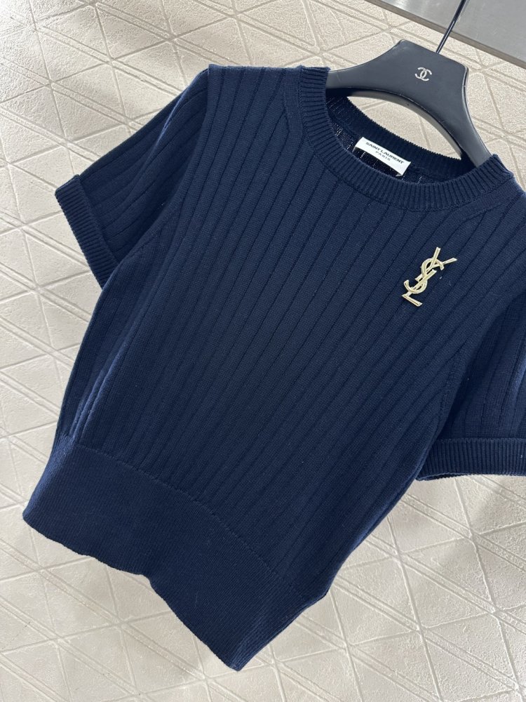 T-shirt women's фото 5