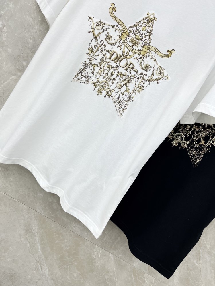 T-shirt women's фото 5