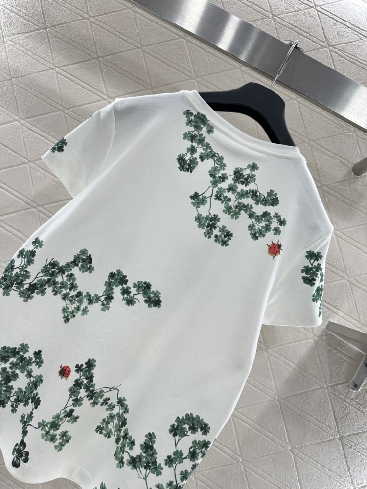 T-shirt women's фото 5