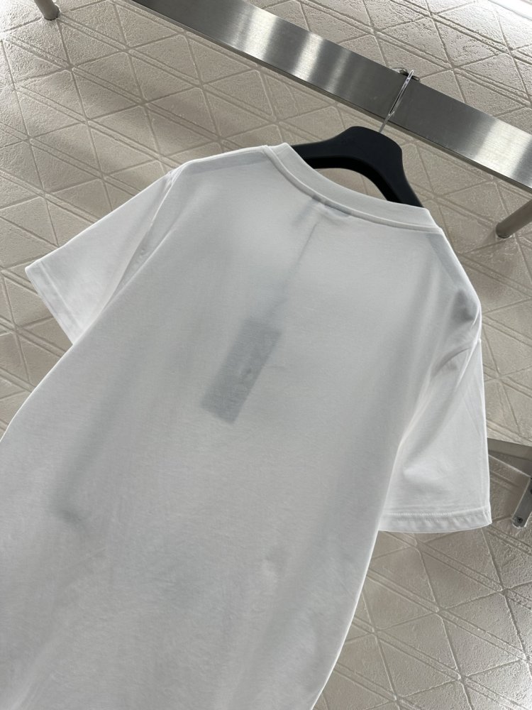 Футболка жіноча фото 5