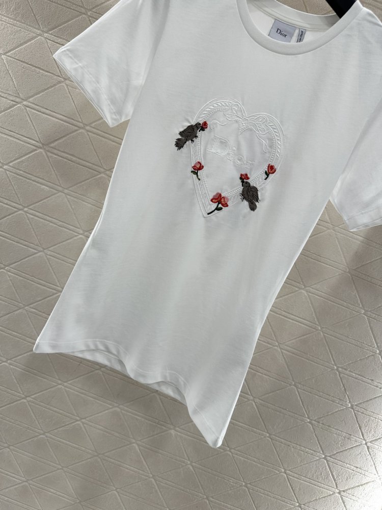 Футболка жіноча фото 5