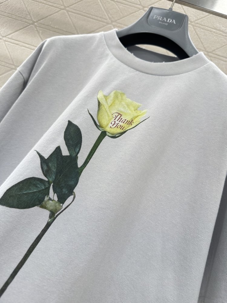 Футболка жіноча фото 5