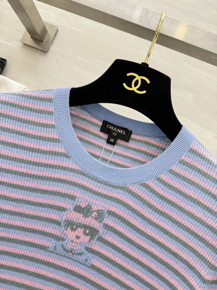 Футболка жіноча фото 6