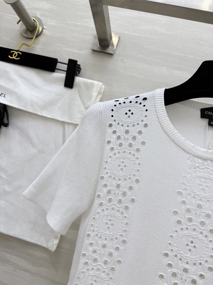 Футболка жіноча фото 6