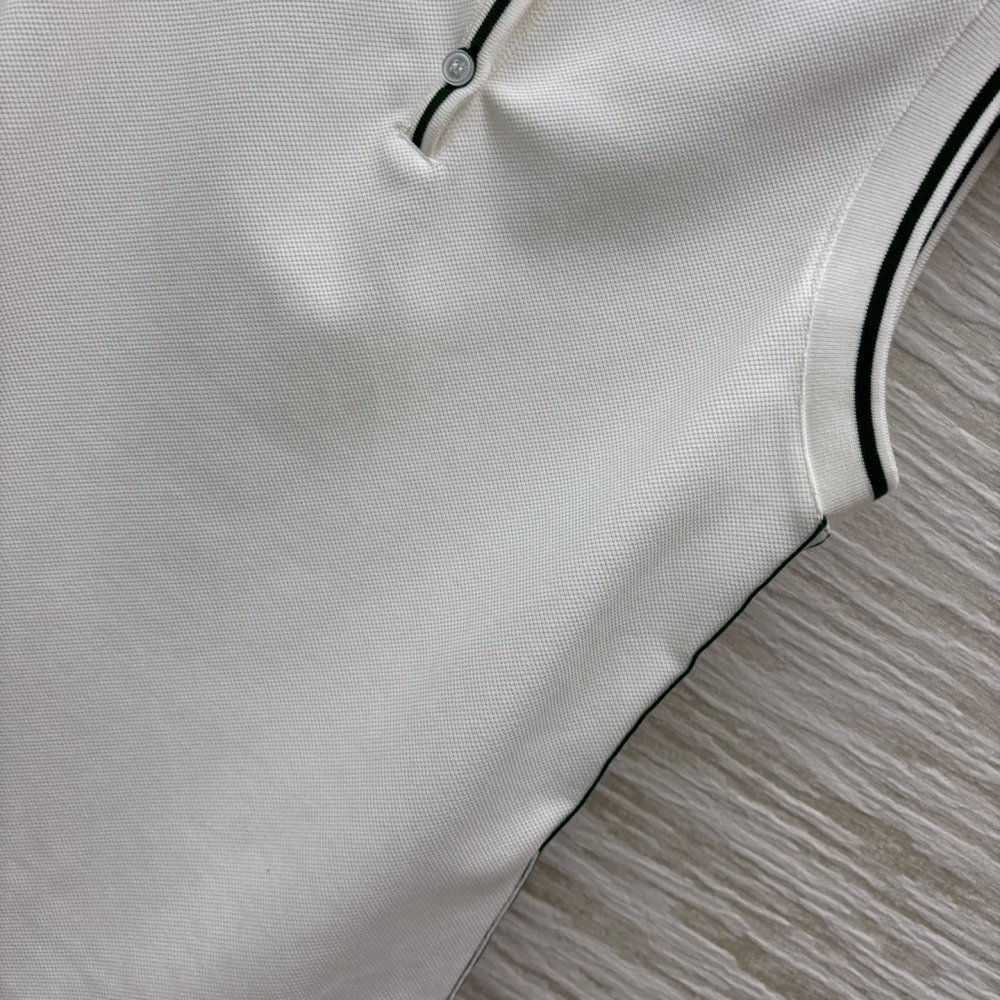 Футболка жіноча фото 6