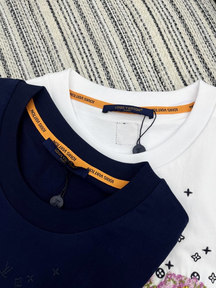 Футболка жіноча фото 6