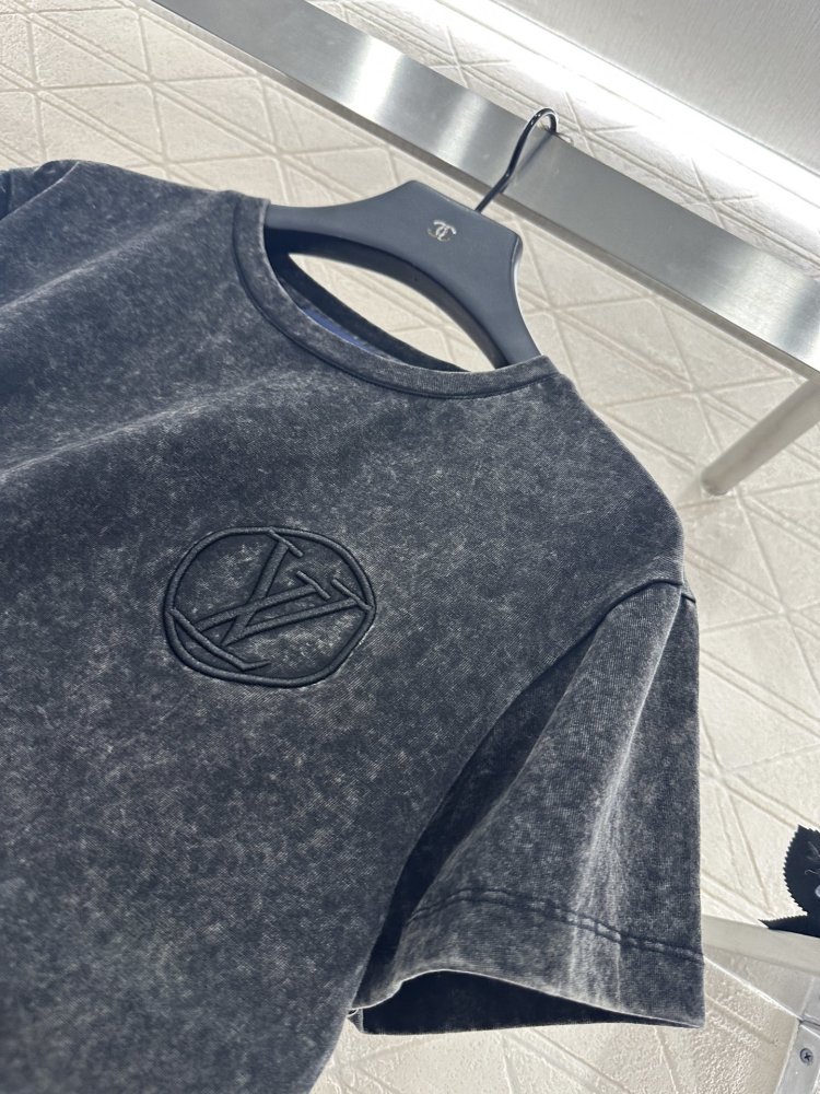 Футболка жіноча фото 6