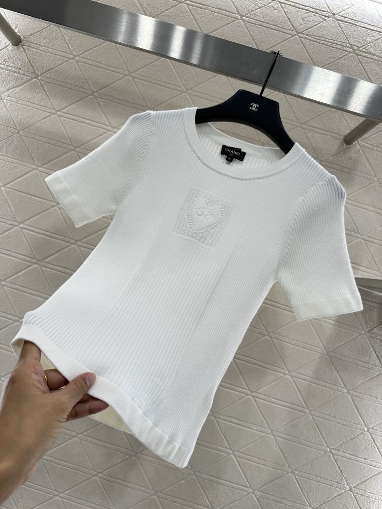 Футболка жіноча фото 6