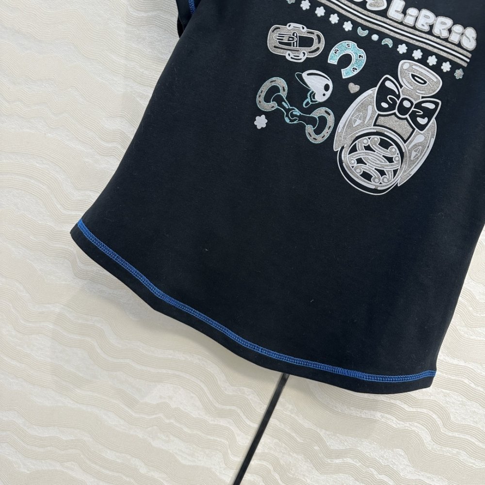 T-shirt women's фото 6