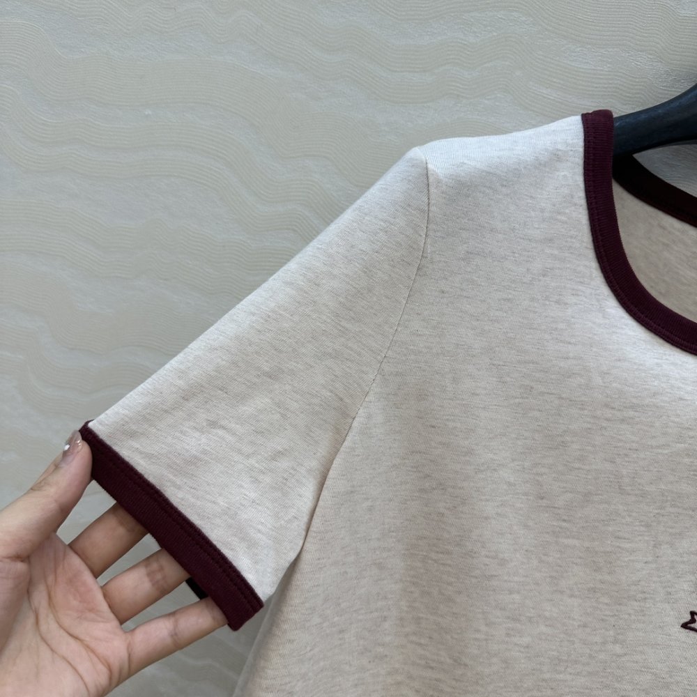 Футболка жіноча фото 6