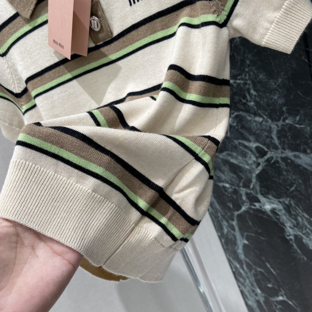 Футболка жіноча фото 6