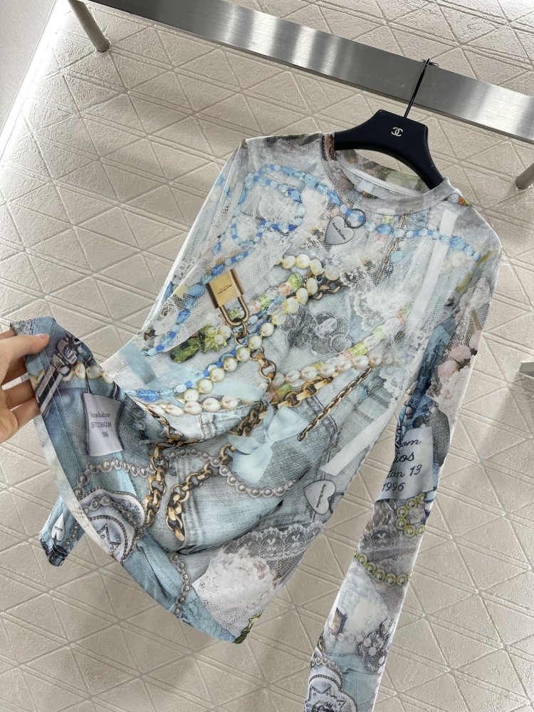 T-shirt women's фото 6