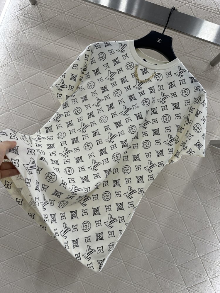 Футболка жіноча фото 6