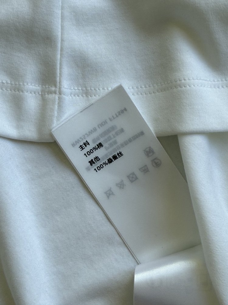 Футболка жіноча фото 6