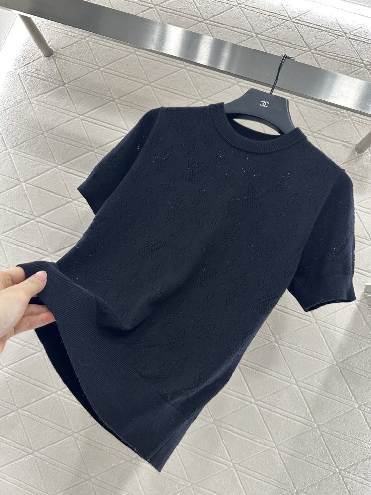 Футболка жіноча фото 6