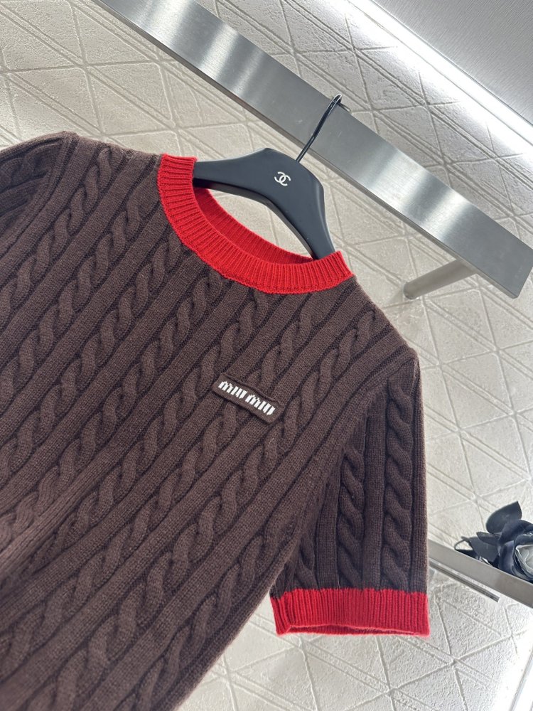 T-shirt women's фото 6