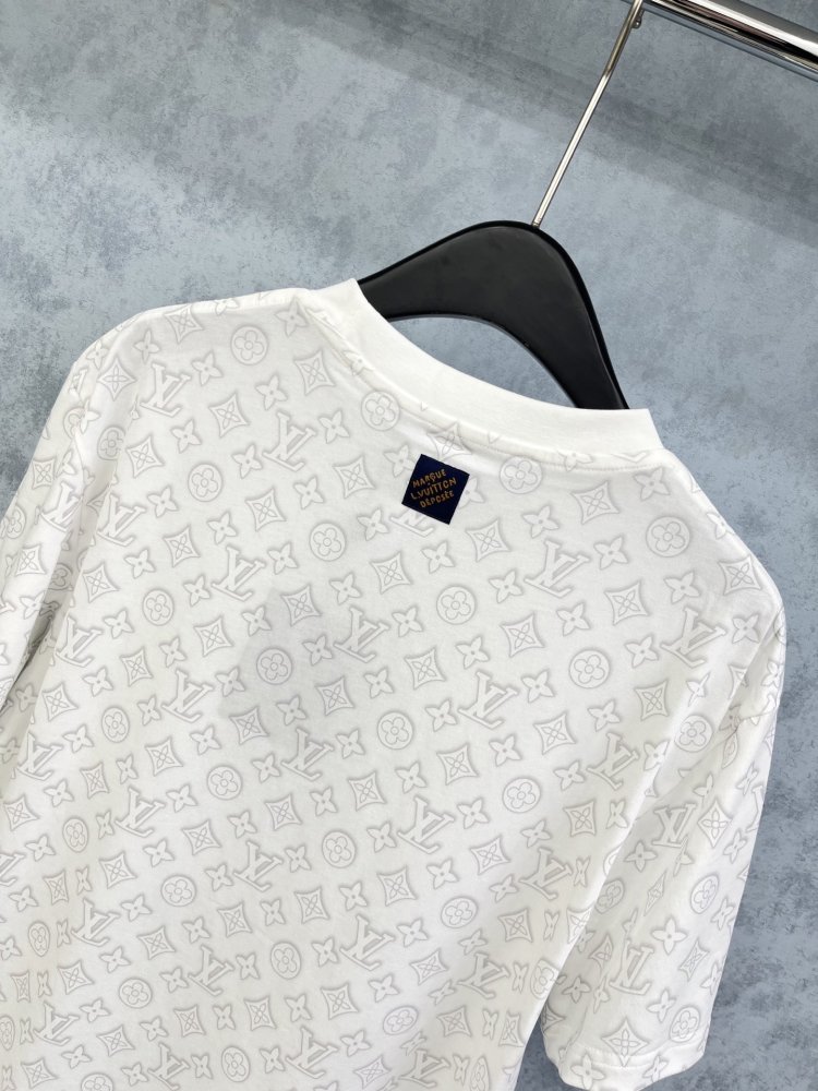 T-shirt women's фото 6