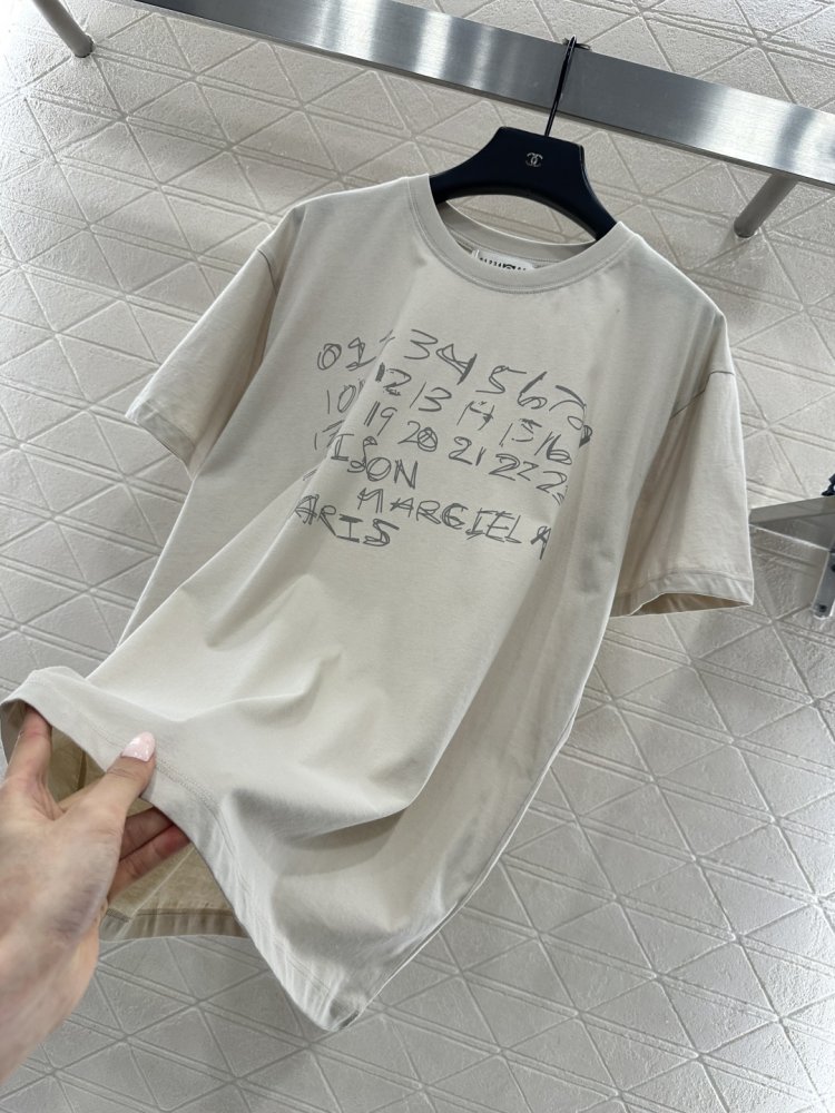 T-shirt women's фото 6