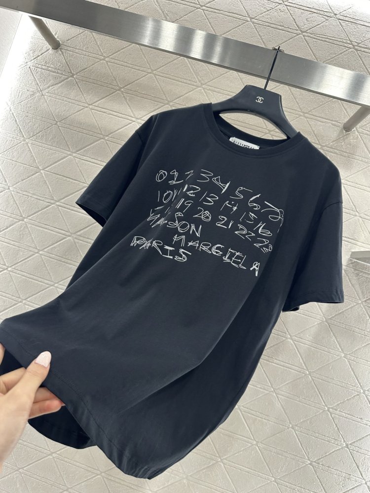 T-shirt women's фото 6