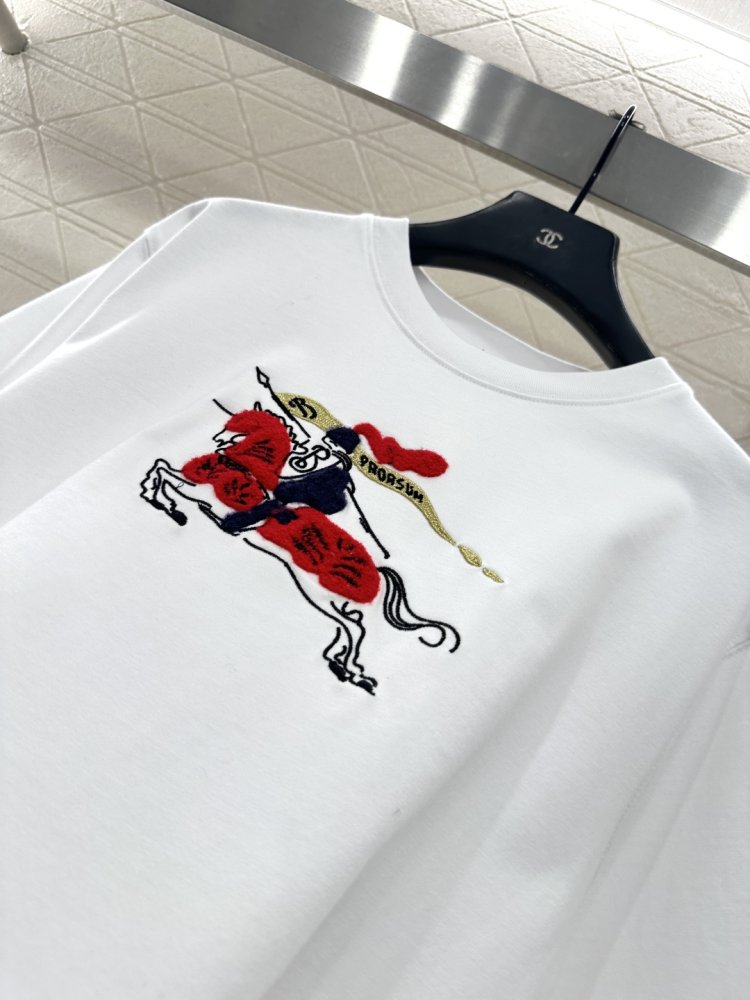 T-shirt women's фото 6