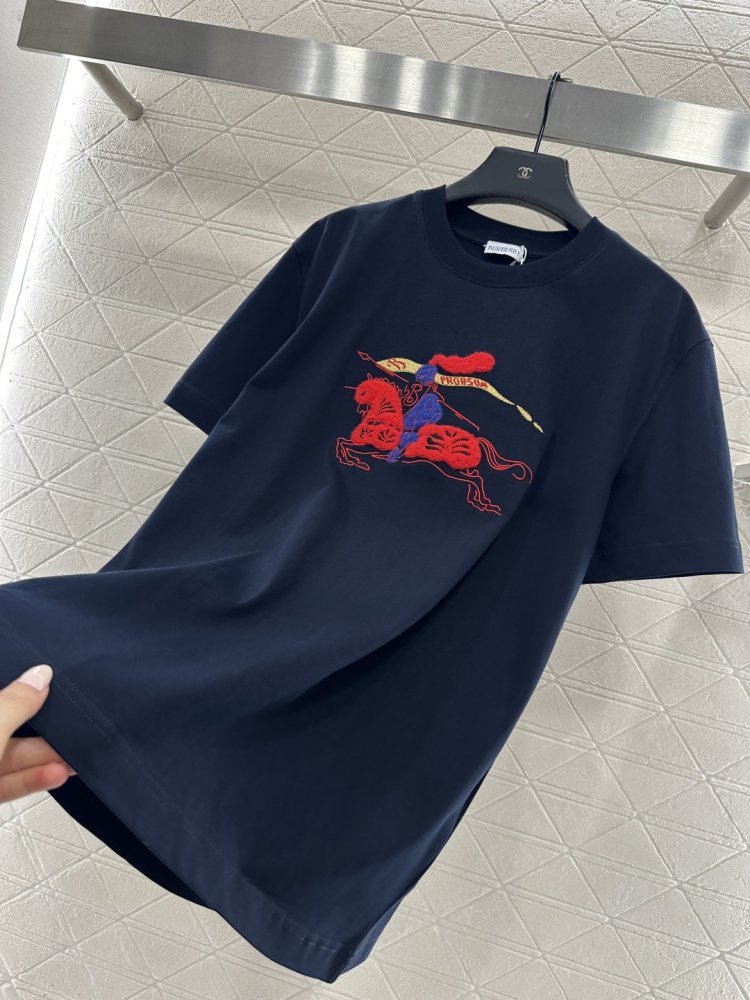 T-shirt women's фото 6