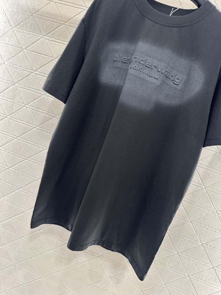 Футболка жіноча фото 6