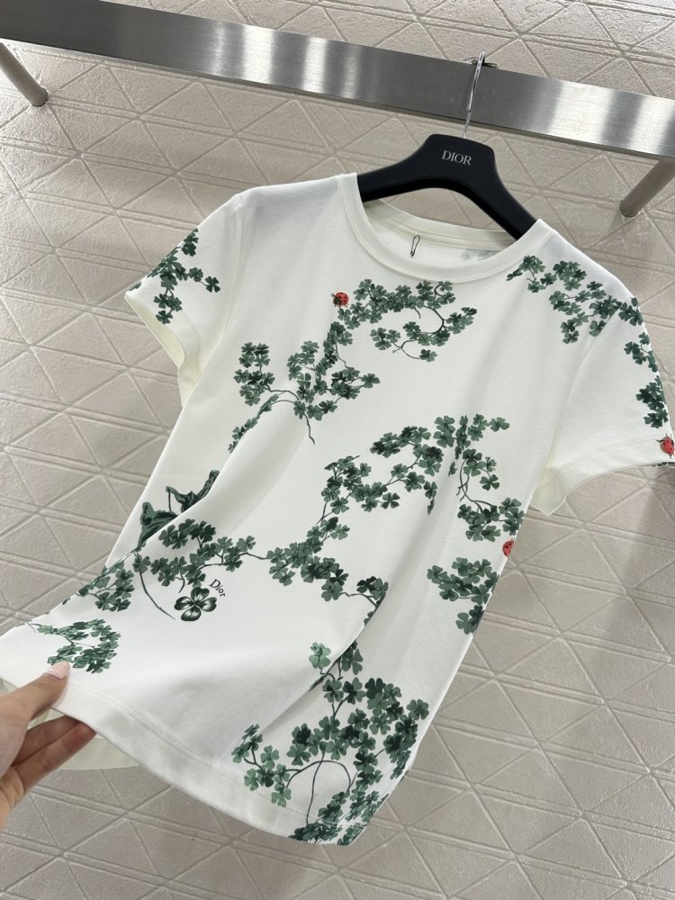 T-shirt women's фото 6