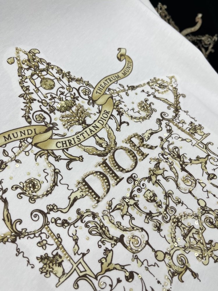 T-shirt women's фото 6