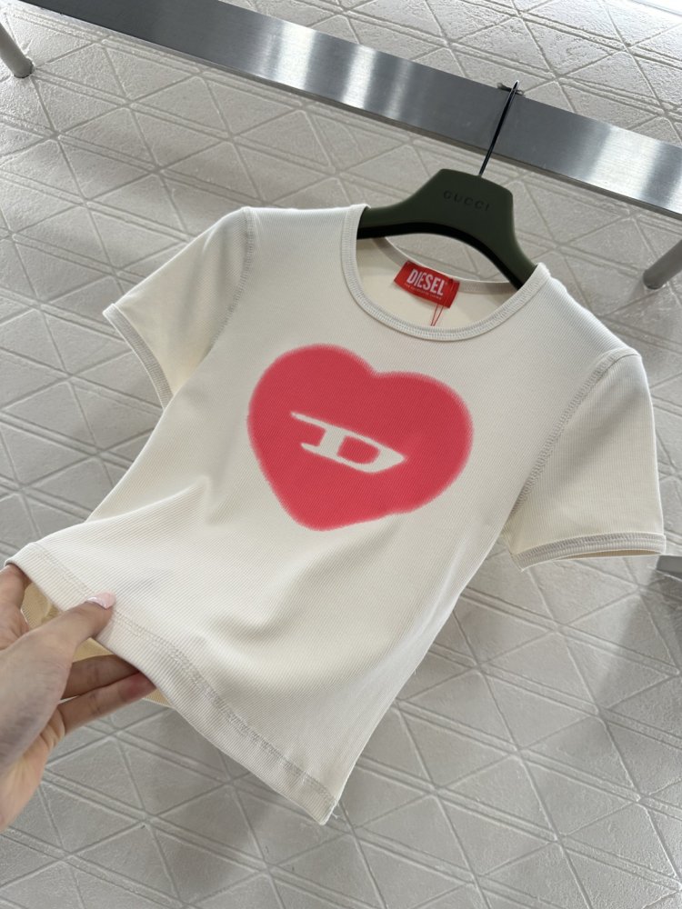 T-shirt women's фото 6