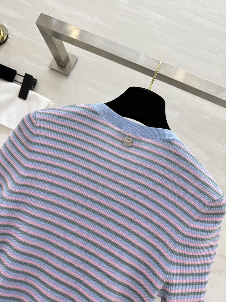 Футболка жіноча фото 7