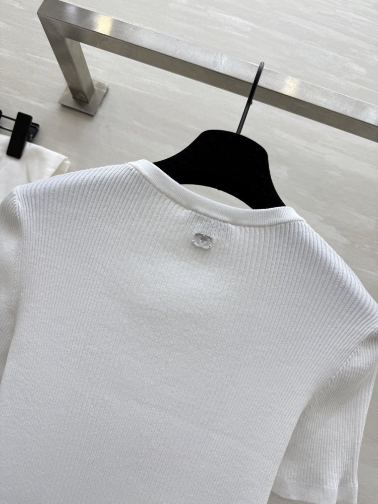 Футболка жіноча фото 7