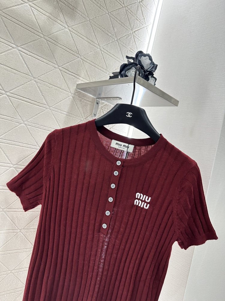 Футболка жіноча фото 7