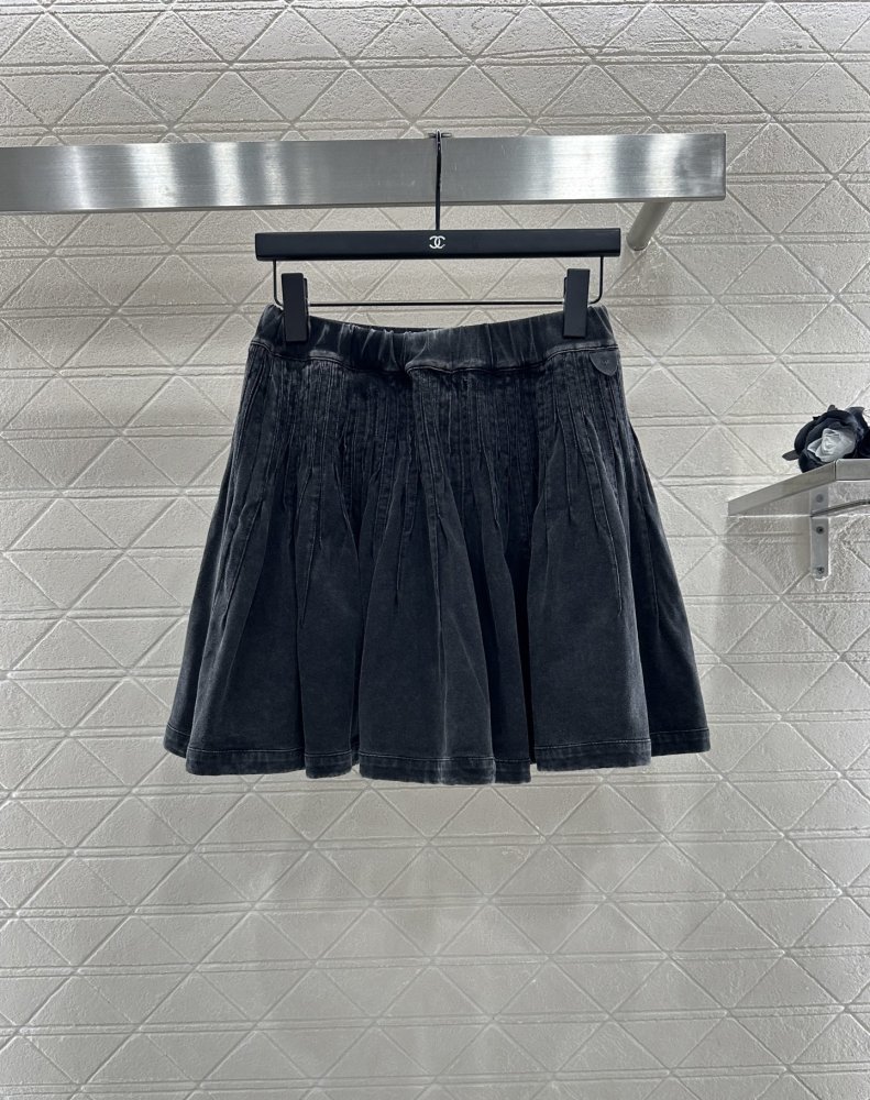 Футболка жіноча фото 7