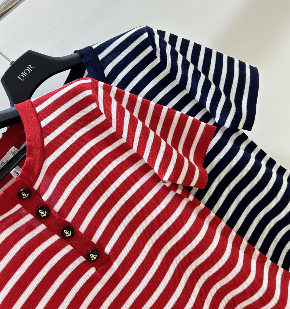 Футболка жіноча фото 7