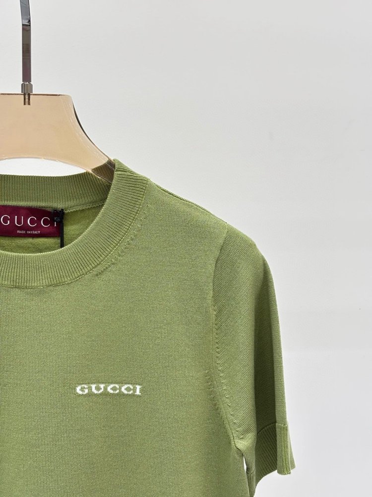 T-shirt women's фото 7