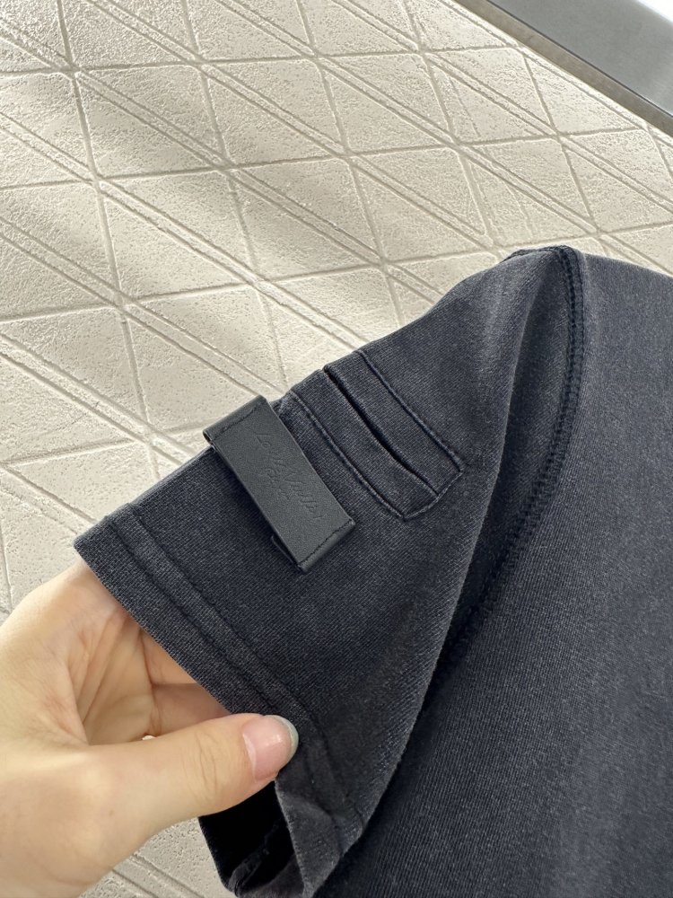 Футболка жіноча фото 7