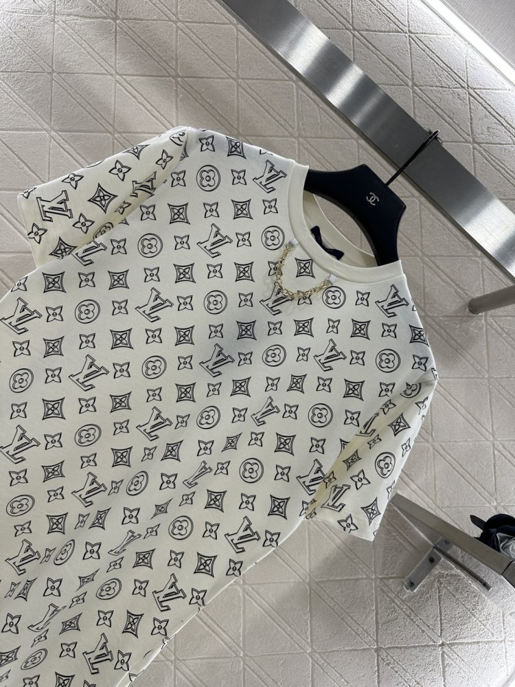 Футболка жіноча фото 7