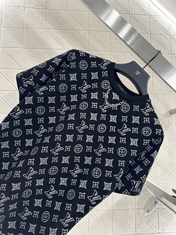 Футболка жіноча фото 7