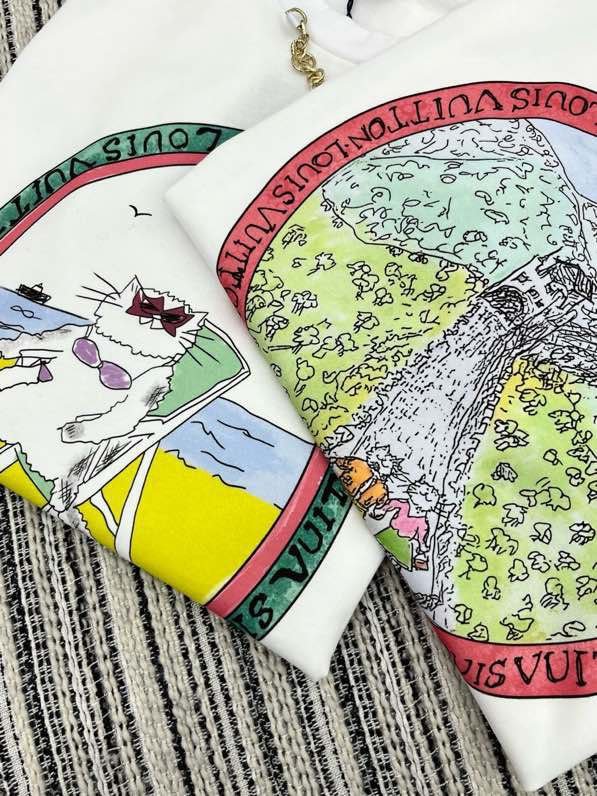 T-shirt women's фото 7