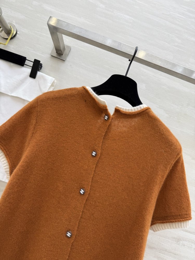 T-shirt women's фото 7