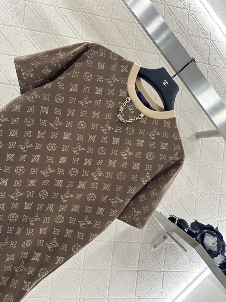 T-shirt women's фото 7