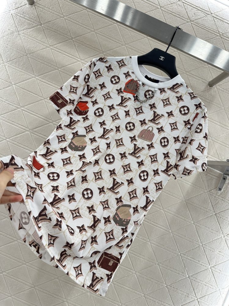 T-shirt women's фото 7