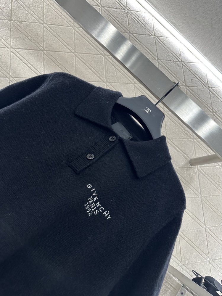 Футболка жіноча фото 7