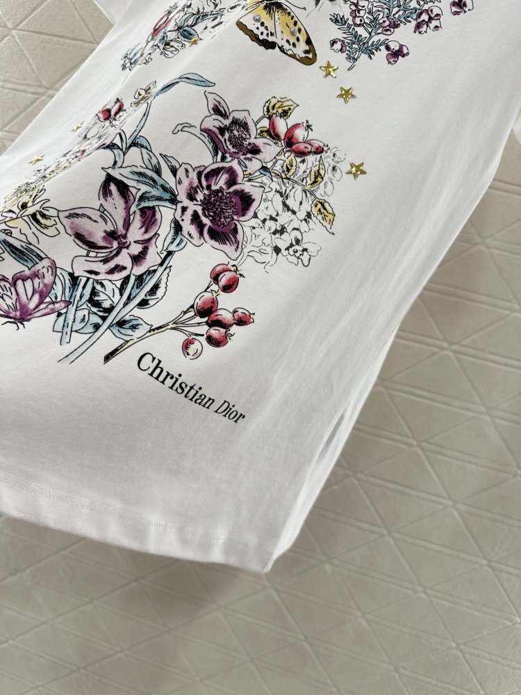 T-shirt women's фото 7