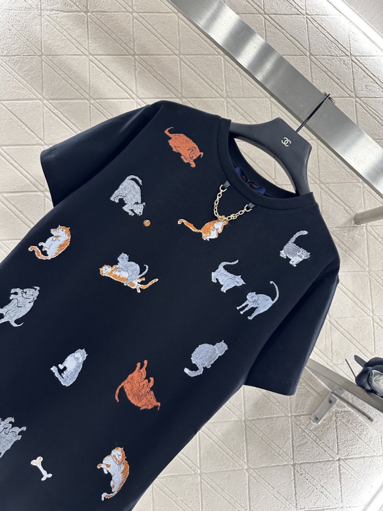 T-shirt women's фото 7