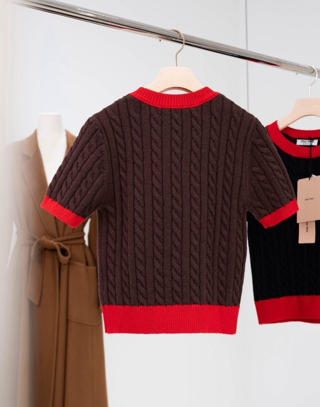 T-shirt women's фото 7