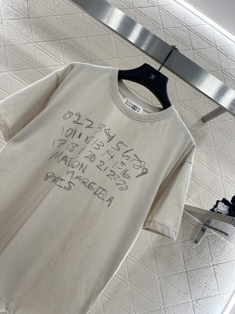 T-shirt women's фото 7