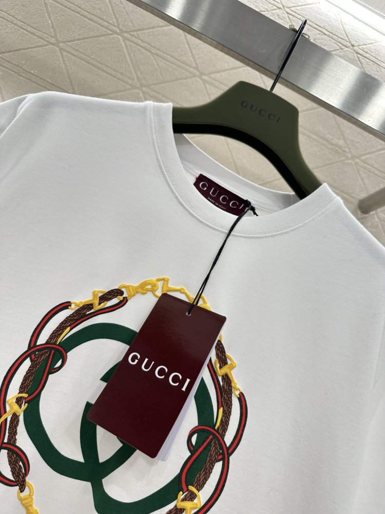 Футболка жіноча фото 7